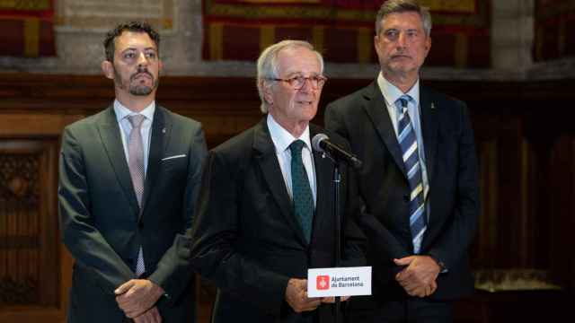 El líder de Junts en el Ayuntamiento de Barcelona, Xavier Trias, en el centro de la imagen