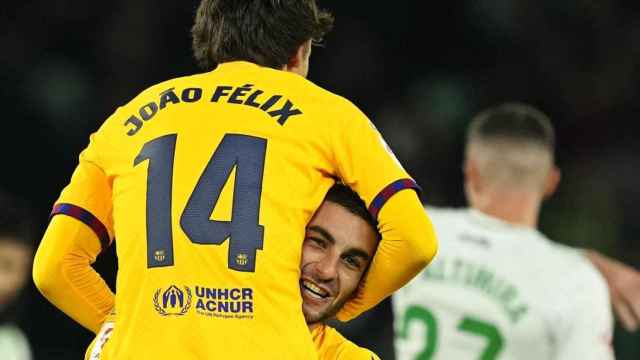 Ferran Torres y Joao Félix, celebrando un gol contra el Real Betis