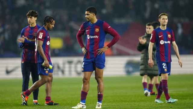 Araujo, Koundé y De Jong, hundidos con el Barça
