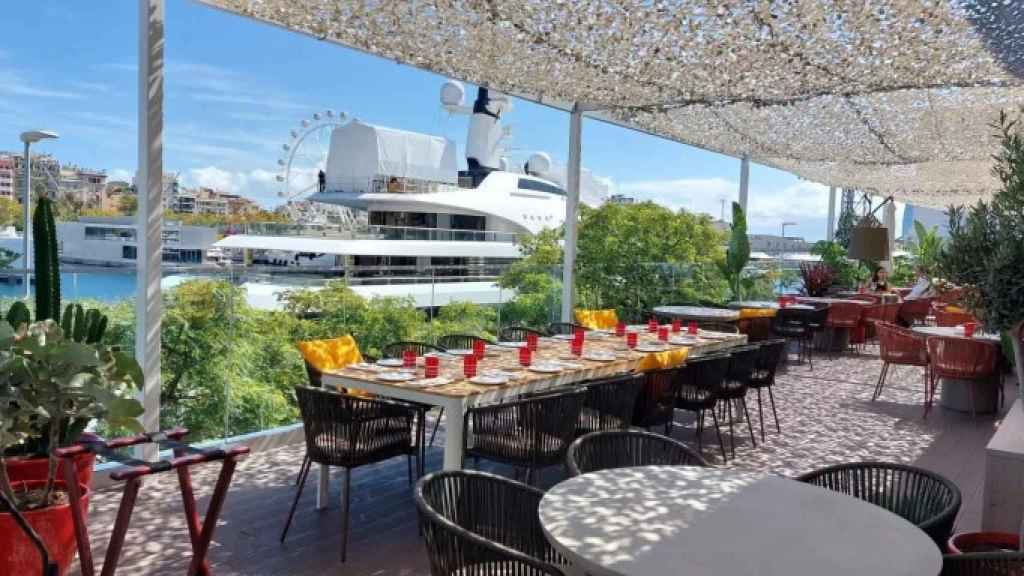 Imagen de la terraza del Vraba, en el America's Cup Experience