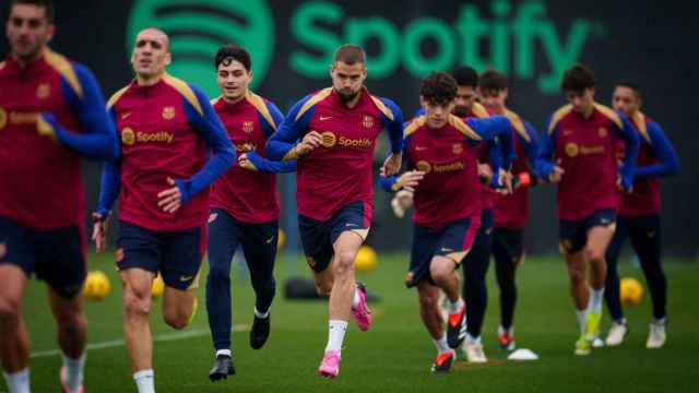 Los jugadores del Barça se entrenan antes de recibir al Osasuna en Liga