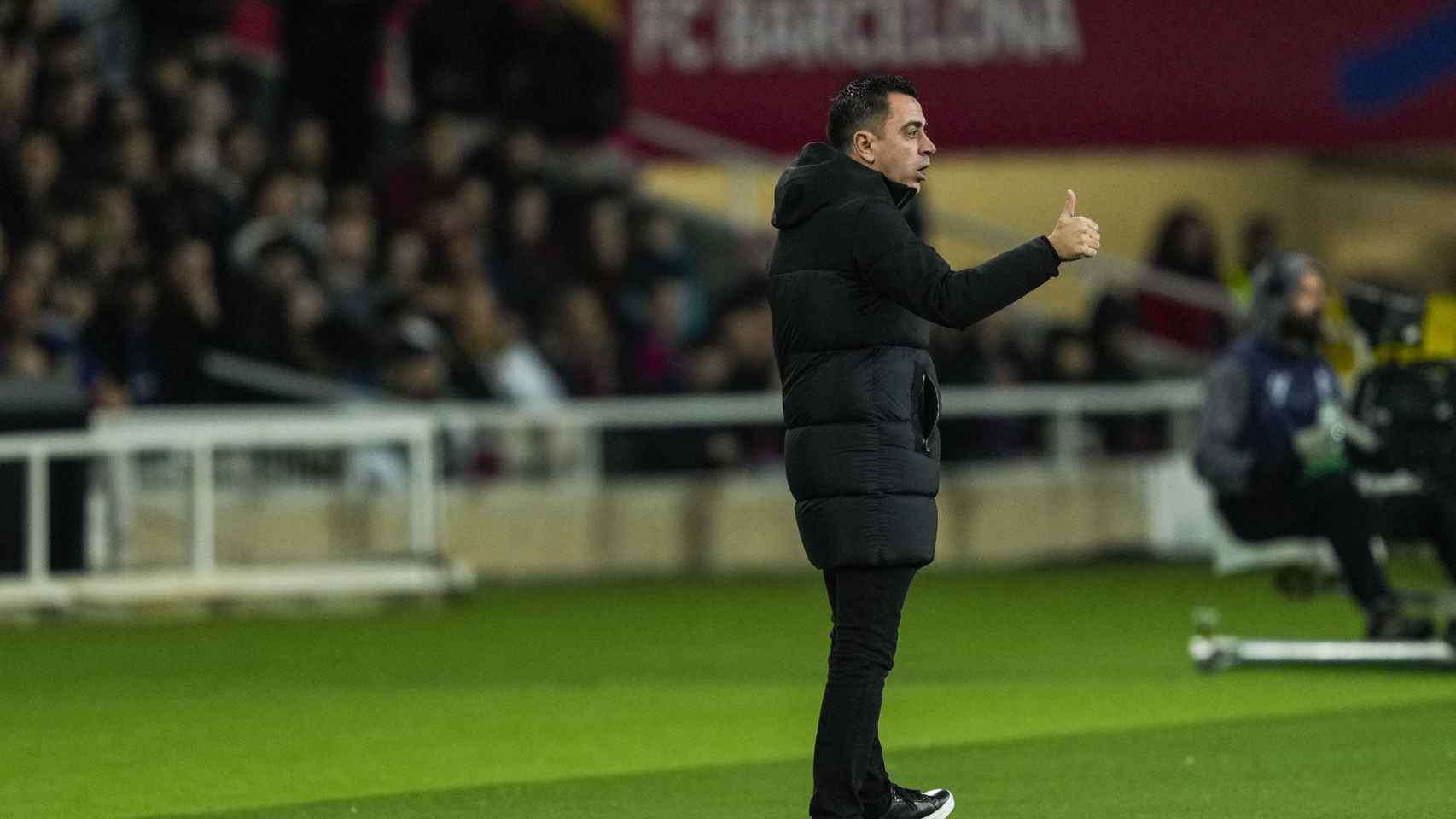 Xavi Hernández dirige al Barça contra el Osasuna