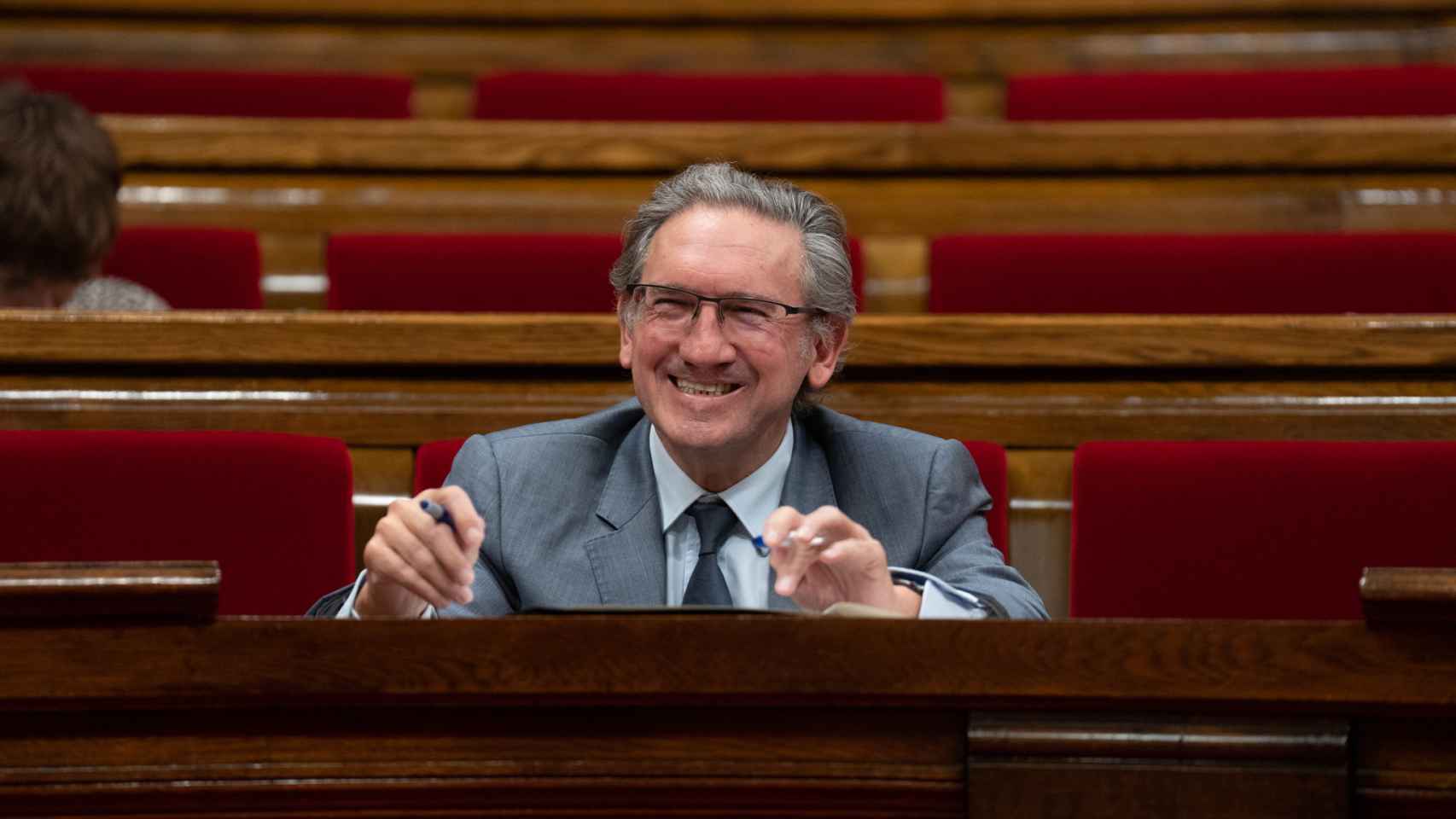 Jaume Giró en el Parlament en su etapa como consejero de Economía y Hacienda