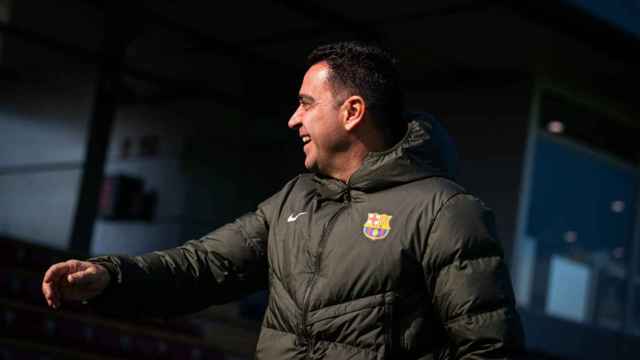 Xavi Hernández, sonriente en un entrenamiento del Barça