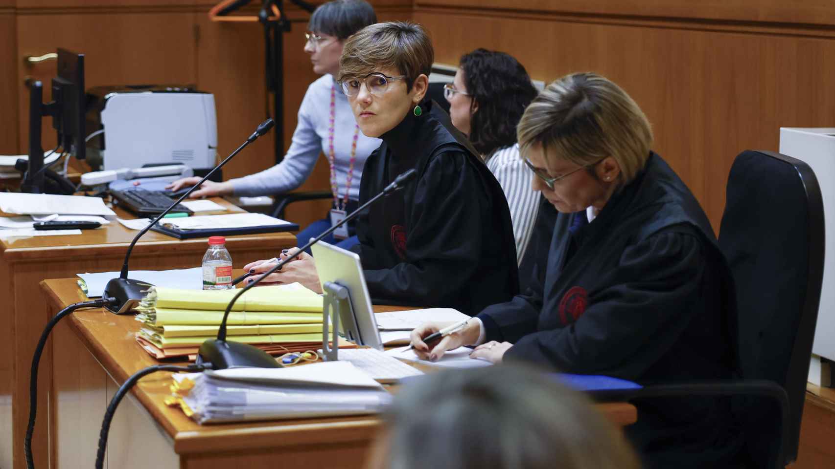 La abogada de Dani Alves, Inés Guardiola, durante la primera sesión del juicio en la Audiencia de Barcelona