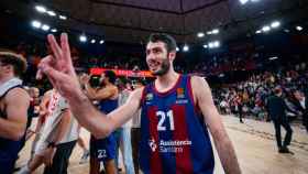 Alex Abrines celebra una victoria del Barça de basket en el Palau