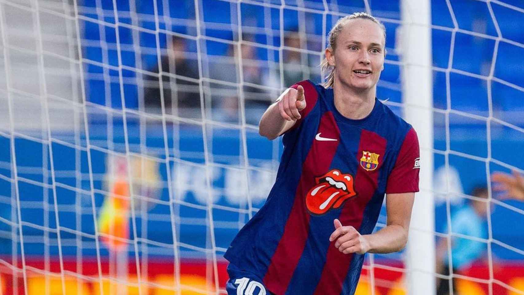 Hansen festeja un gol anotado con el Barça Femenino