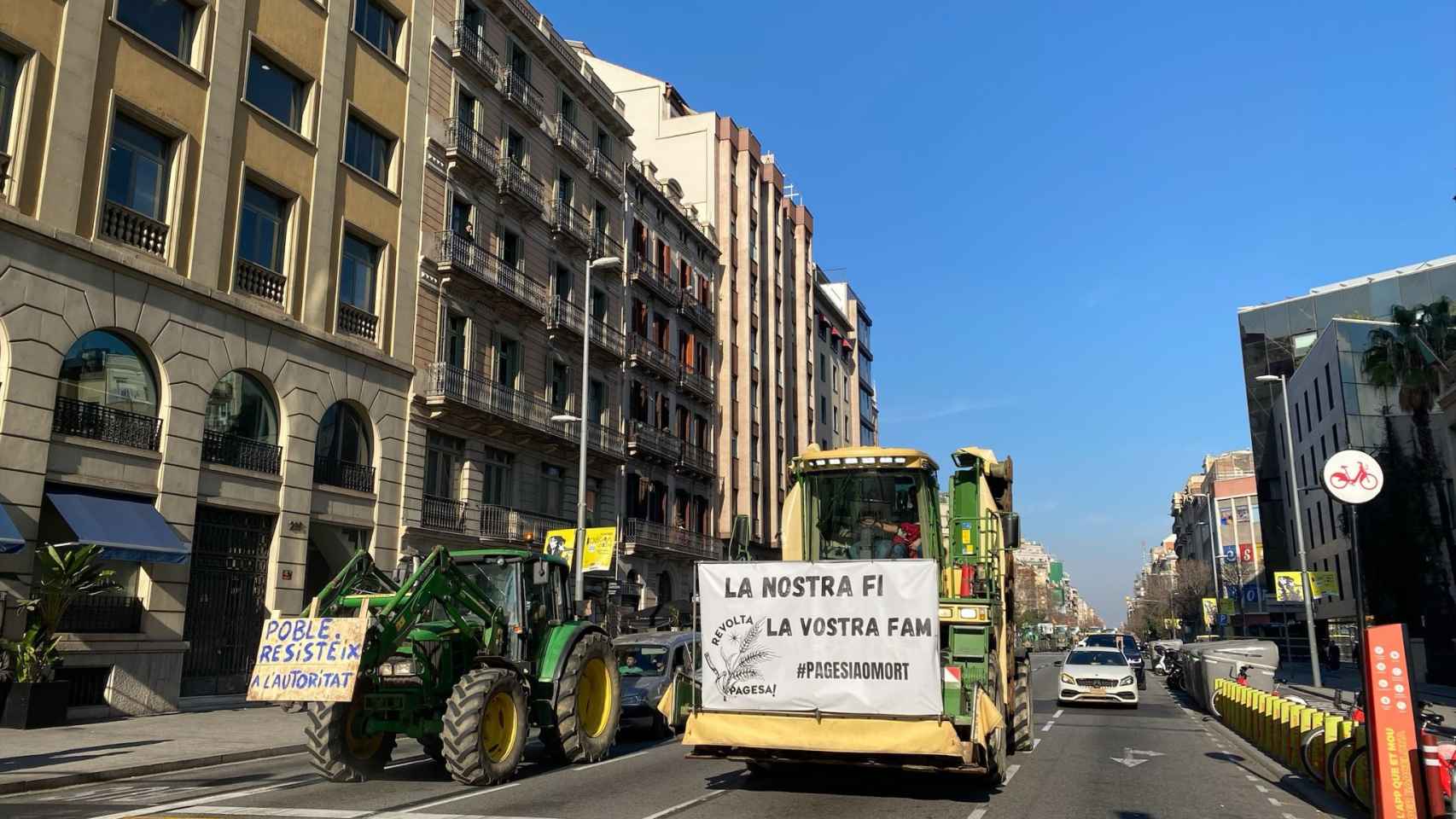 Protesta de los payeses en la calle Aragón