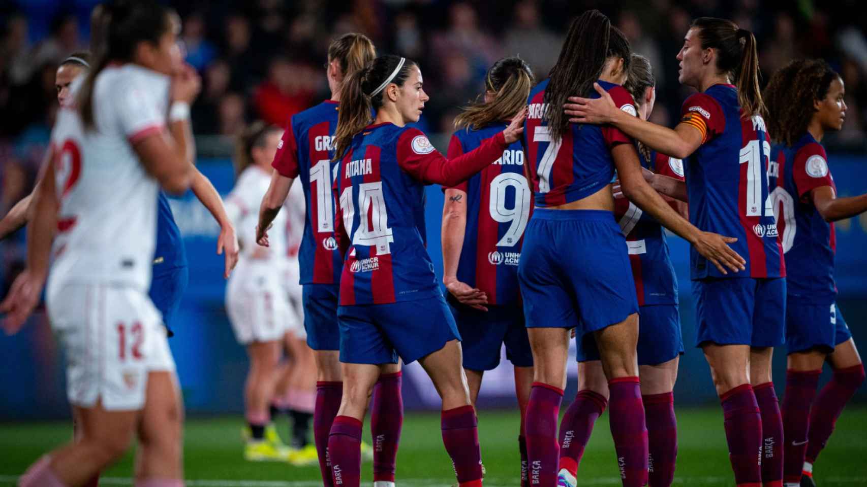 Aitana celebra uno de sus goles en el Barça Femenino-Sevilla