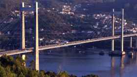El puente de Rande, en Vigo, protagonista en la novela 'Nadie contará la verdad', de Pedro Feijoo