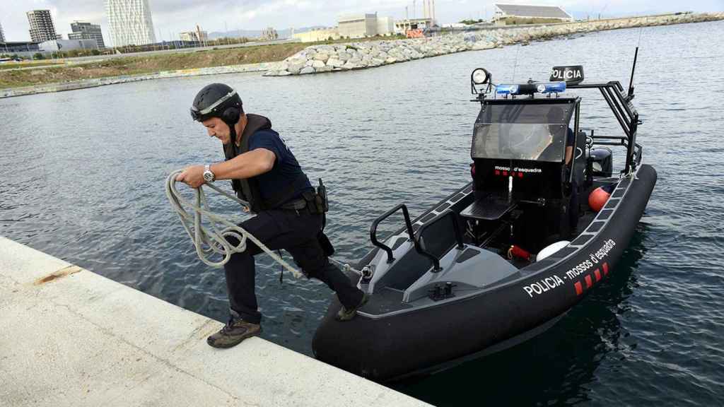 Un recurso de la Unidad Marítima de los Mossos d'Esquadra