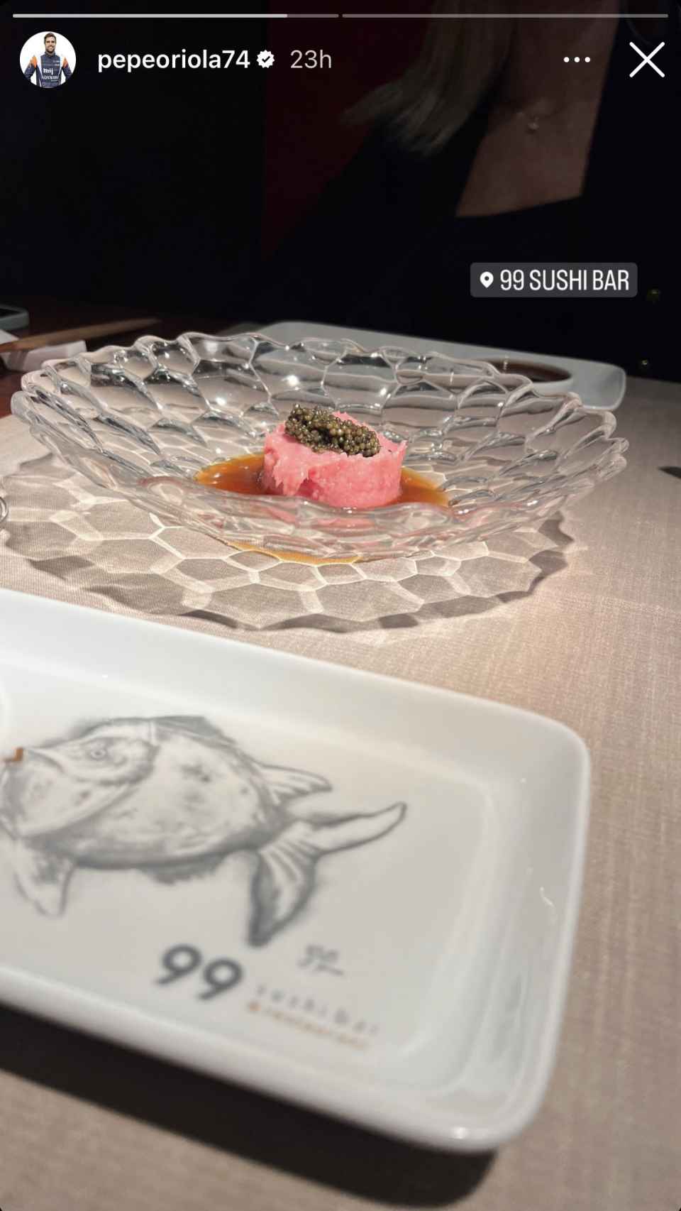 Pepe Oriola compartió en Instagram la ubicación del restaurante en el que estaba cenando