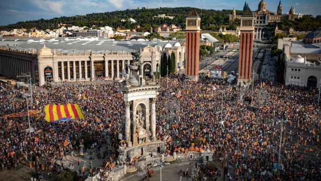 Vista de la plaza de España de Barcelona durante una manifestación convocada por la ACN con motivo de la Diada 2023