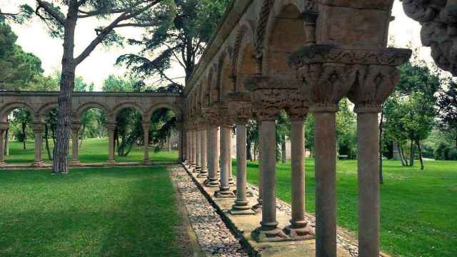 El misterioso y polémico claustro románico de Palamós