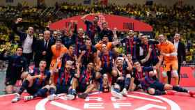 Los jugadores del Barça de fútbol sala celebran el título de Liga 2022-23