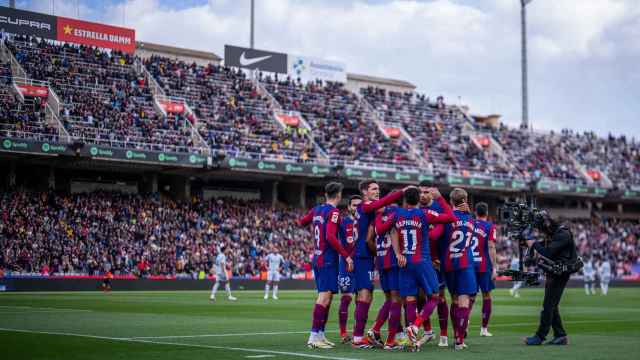 El Barça festeja su goleada contra el Getafe en Montjuïc