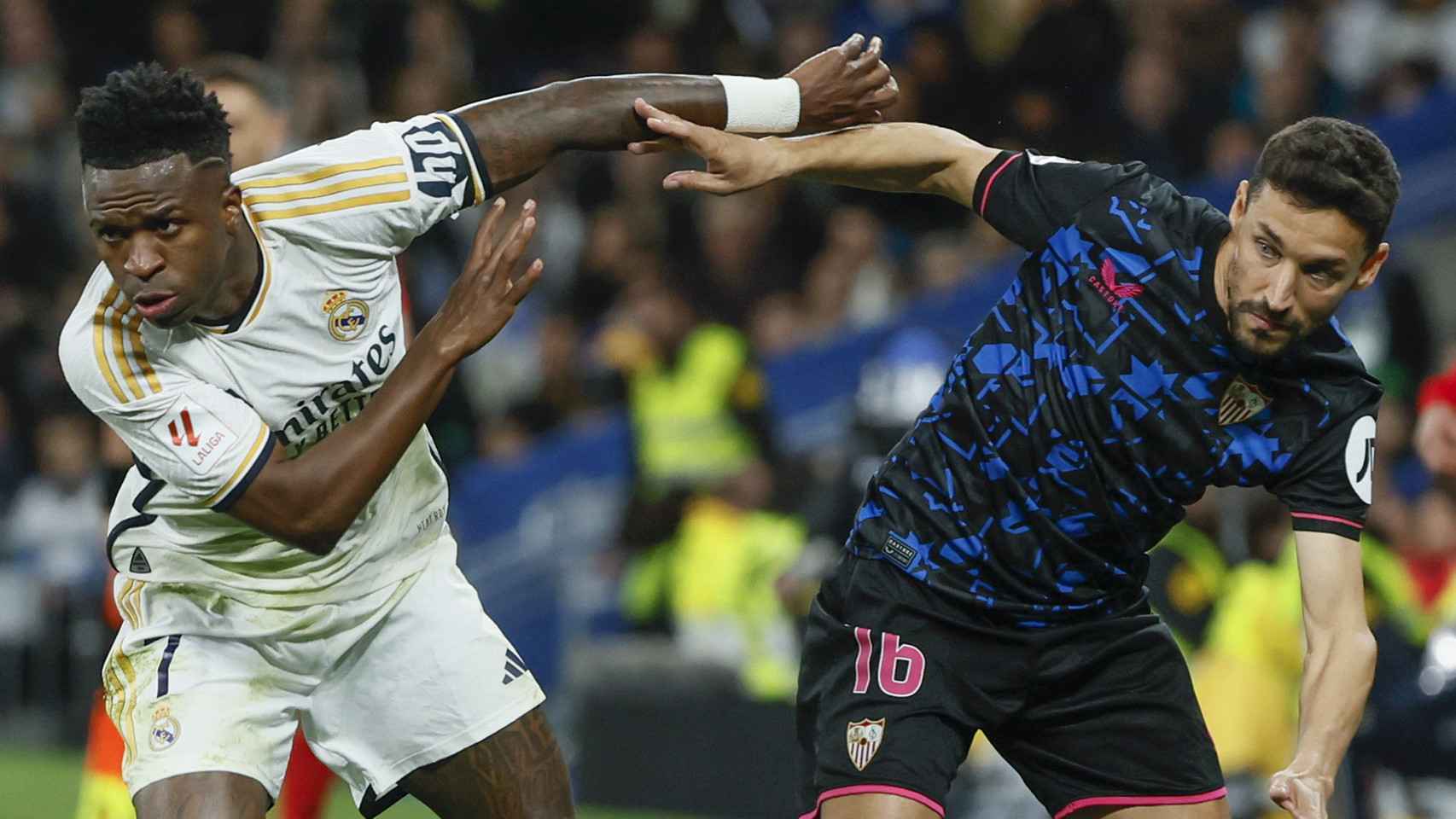 La disputa entre Vinicius y Jesús Navas en el Real Madrid-Sevilla