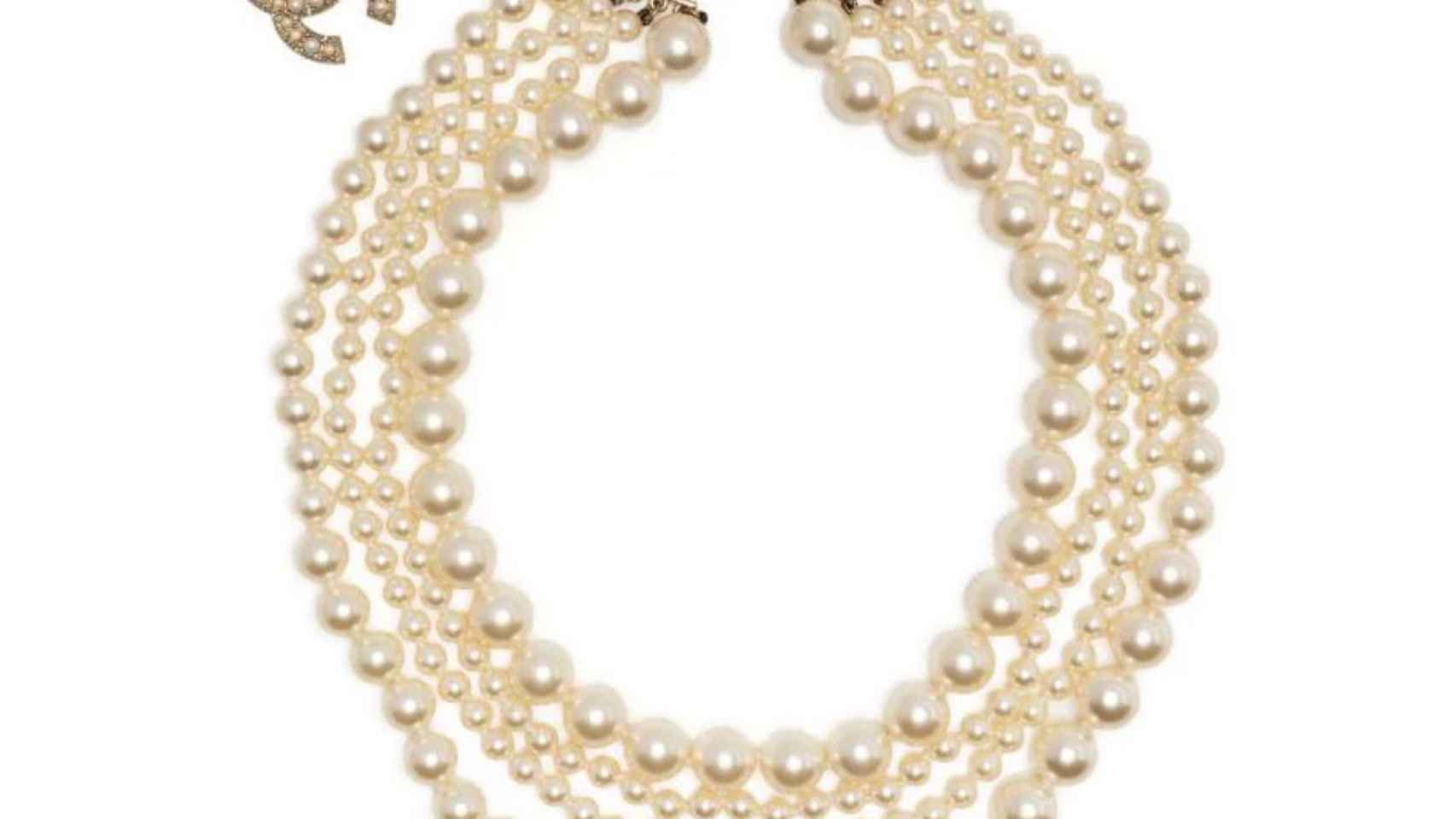 Uno de los collares de Chanel que se llevaron durante la orgía de La Malcontenta