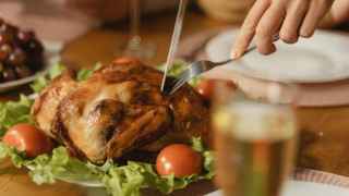 El mejor pollo a l'ast de Cataluña lo sirven en un restaurante de un discípulo de Ferran Adrià