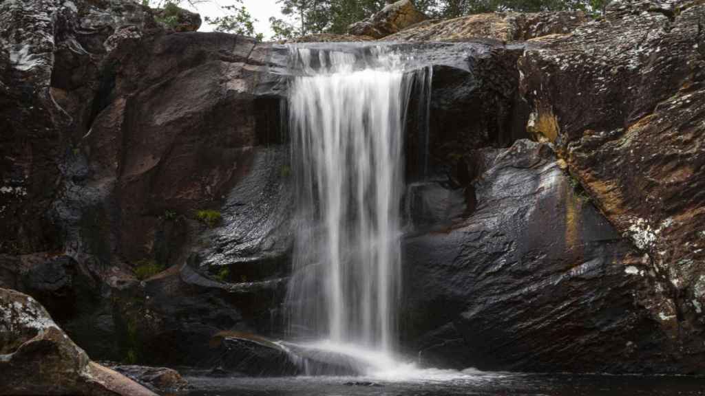 Imagen de archivo de una cascada