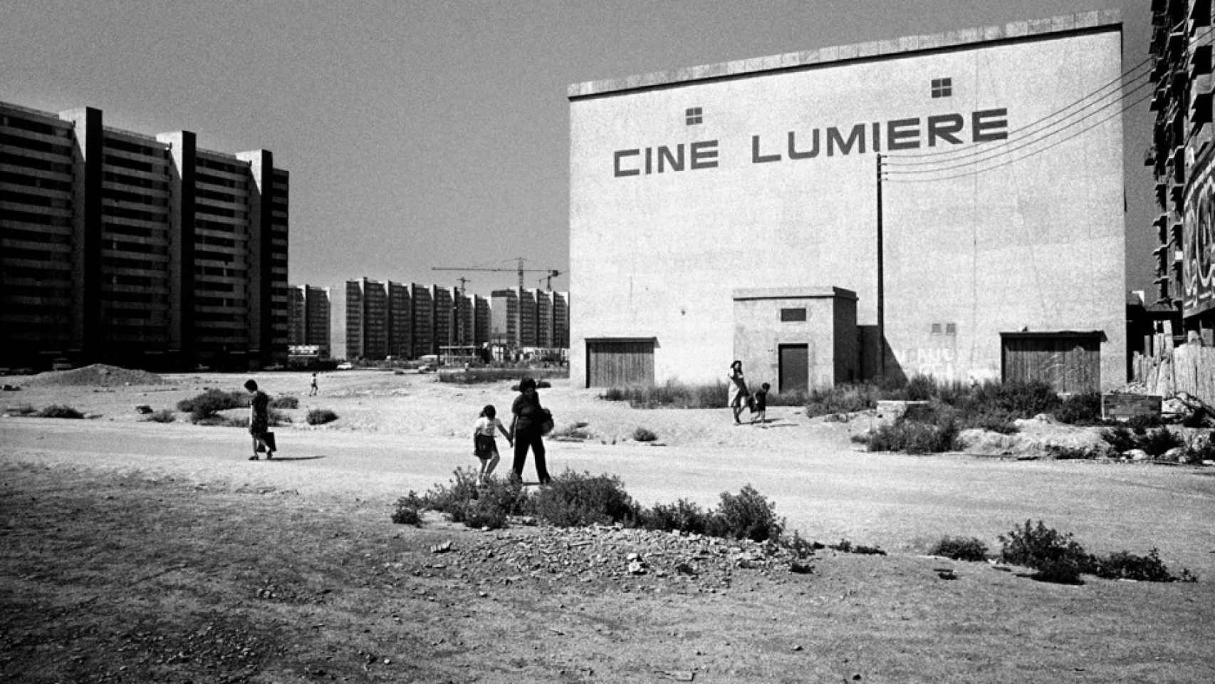 Cine Lumier en el barrio de Bellvitge. Barcelona, 1975, la imagen con la que supo que podía ser fotógrafo