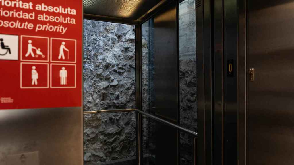 La muralla oculta en el metro de Barcelona