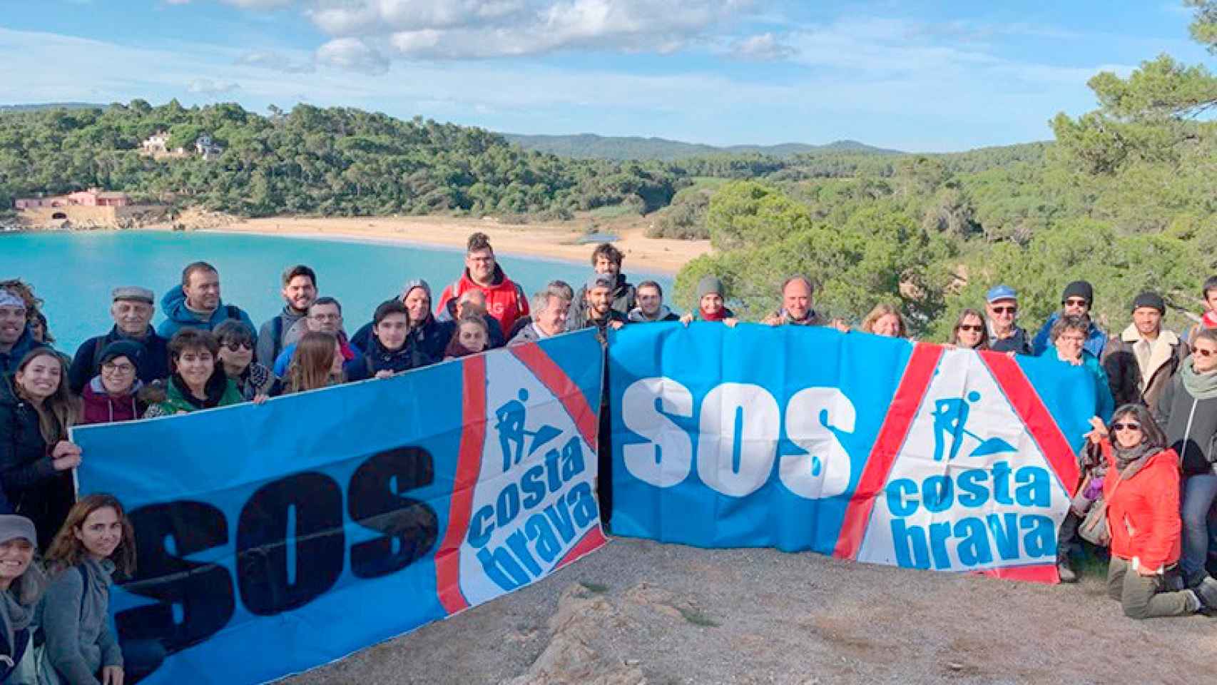 Una protesta de los ecologistas de SOS Costa Brava