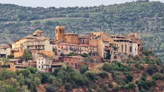 Así es el impactante pueblo amurallado de Lleida con unas vistas de infarto