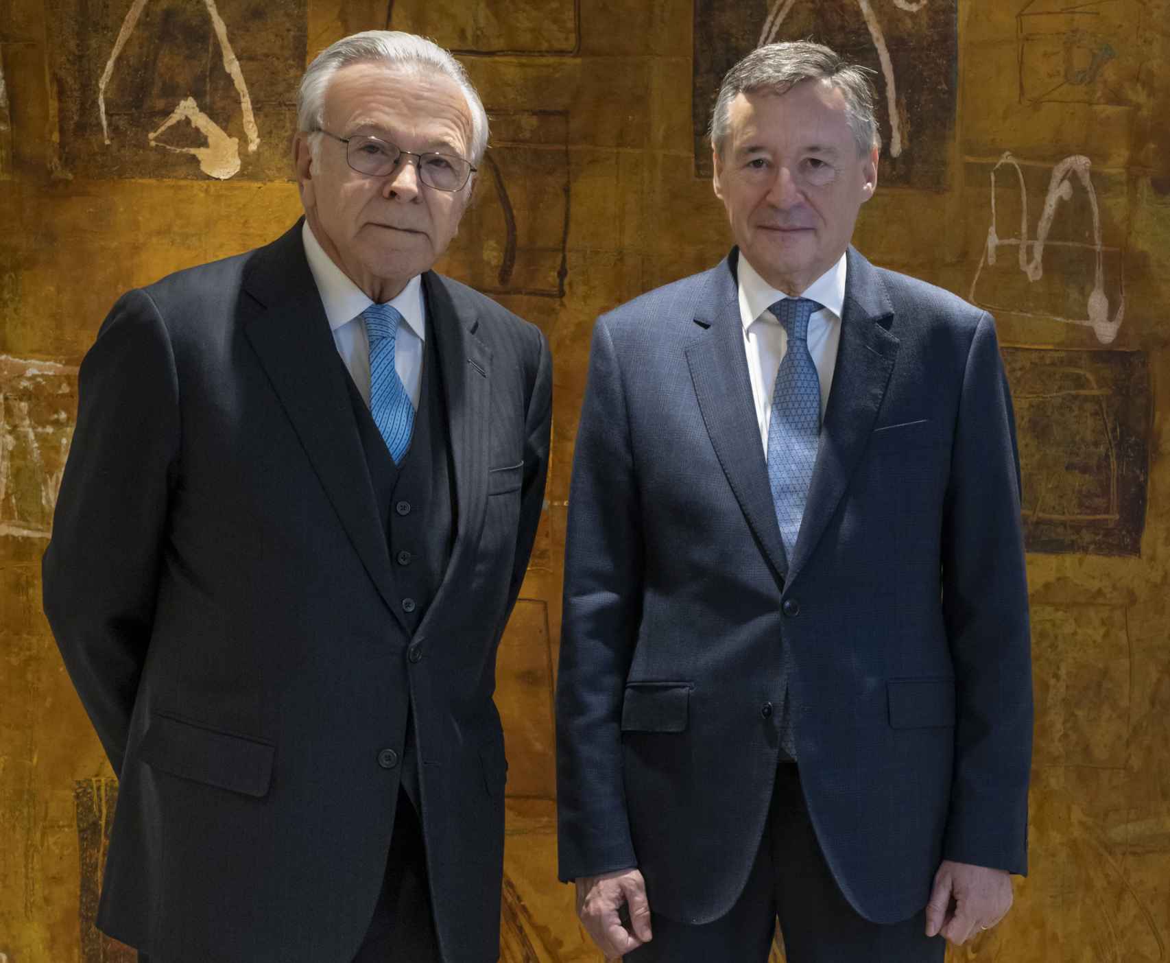 El presidente de Criteria Caixa, Isidro Fainé (izq.), junto al consejero delegado, Àngel Simón