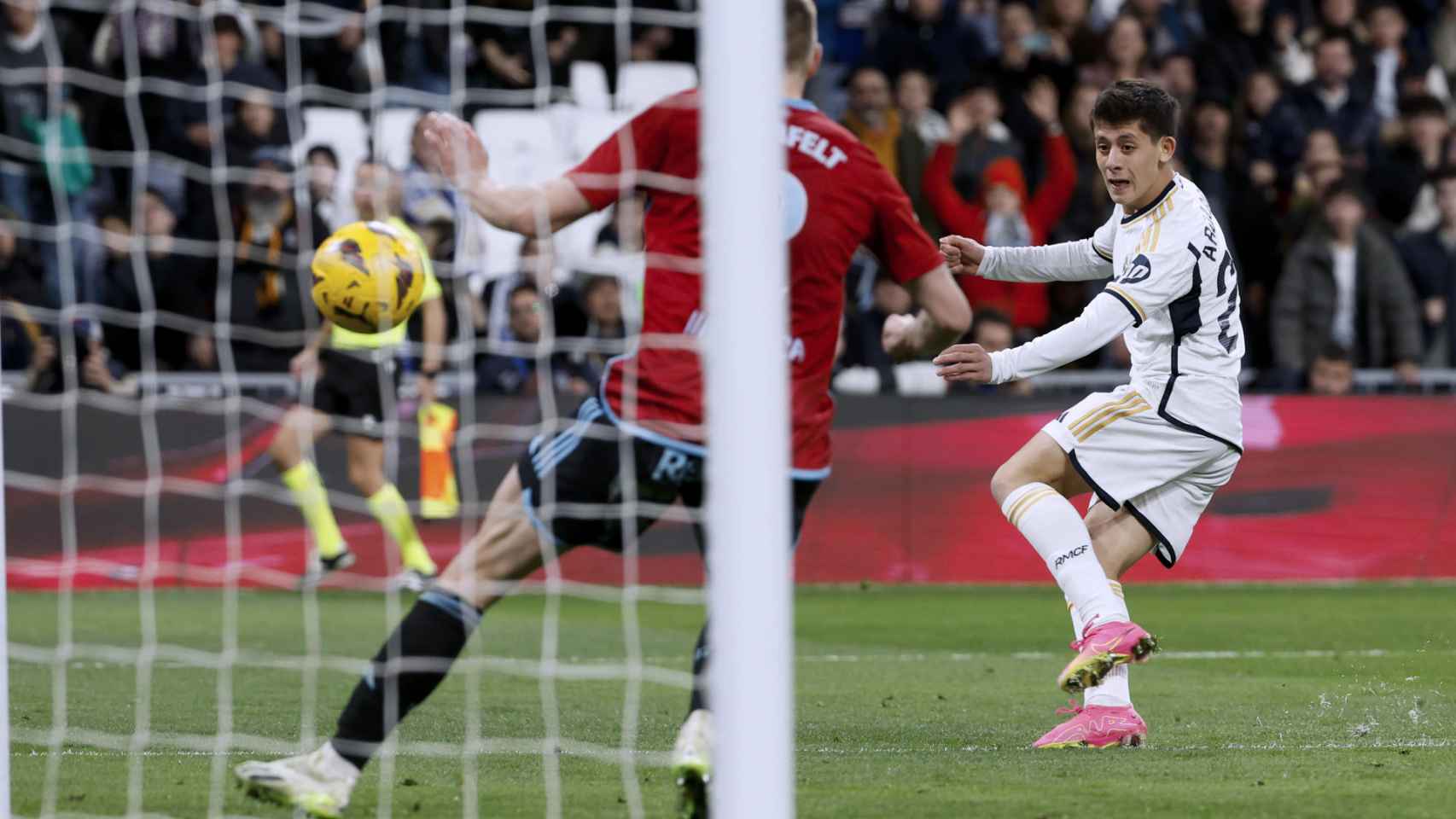 Arda Güler marca su primer gol con el Real Madrid ante el Celta