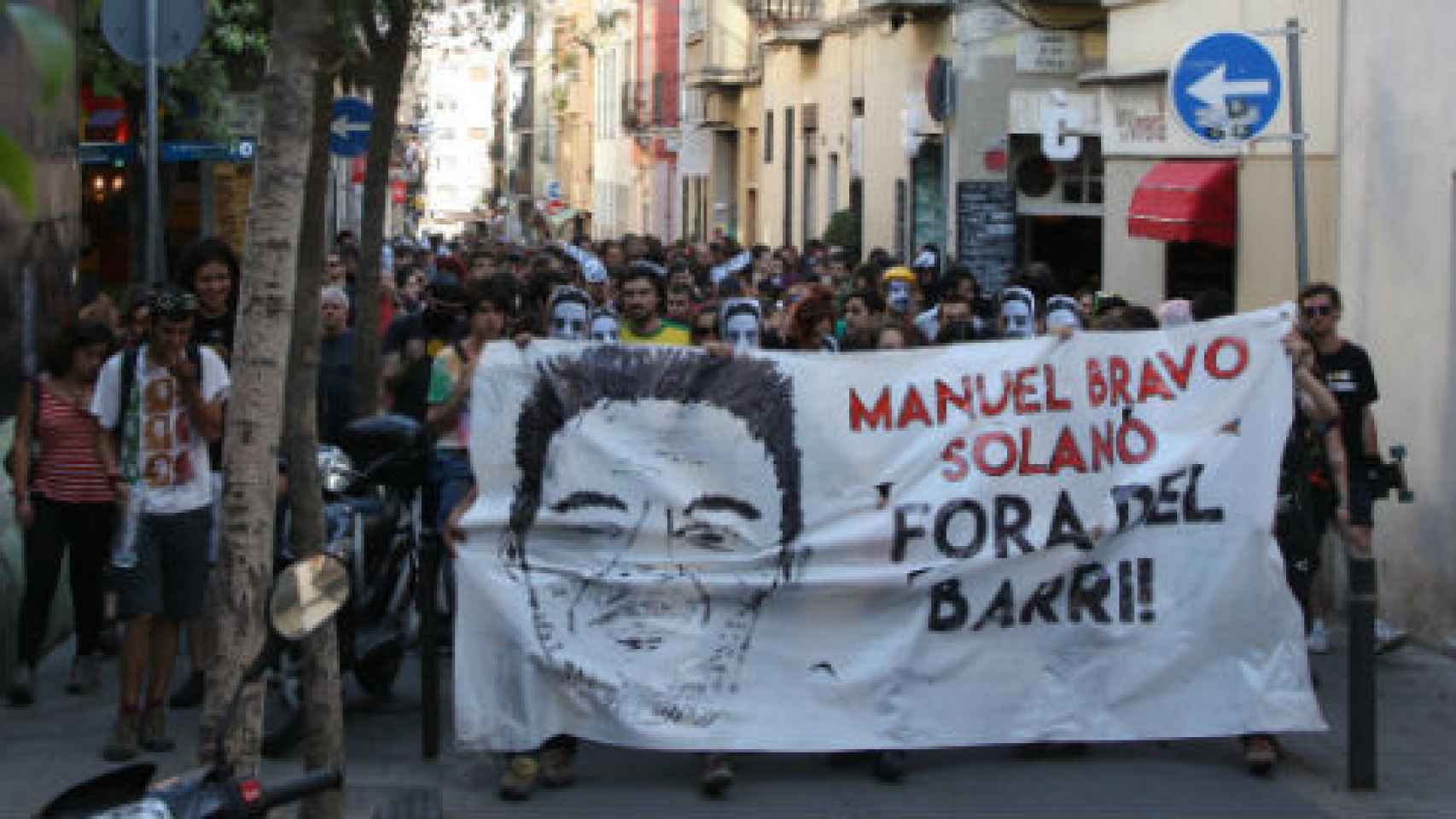 Un arquitecto municipal irrumpe en la guerra familiar por el imperio del  Banco Expropiado