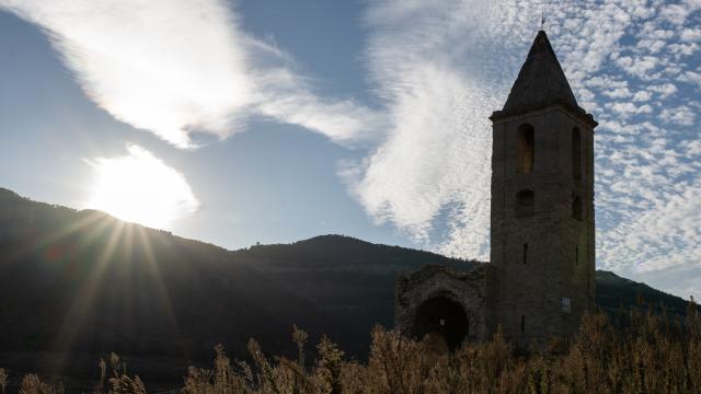 Tiempo soleado en el pantano de Sau