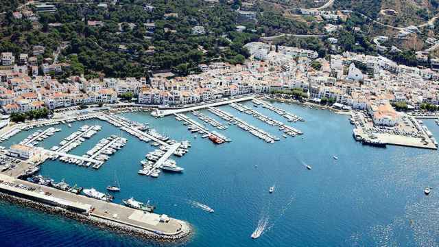 Imagen aérea del puerto de Port de la Selva