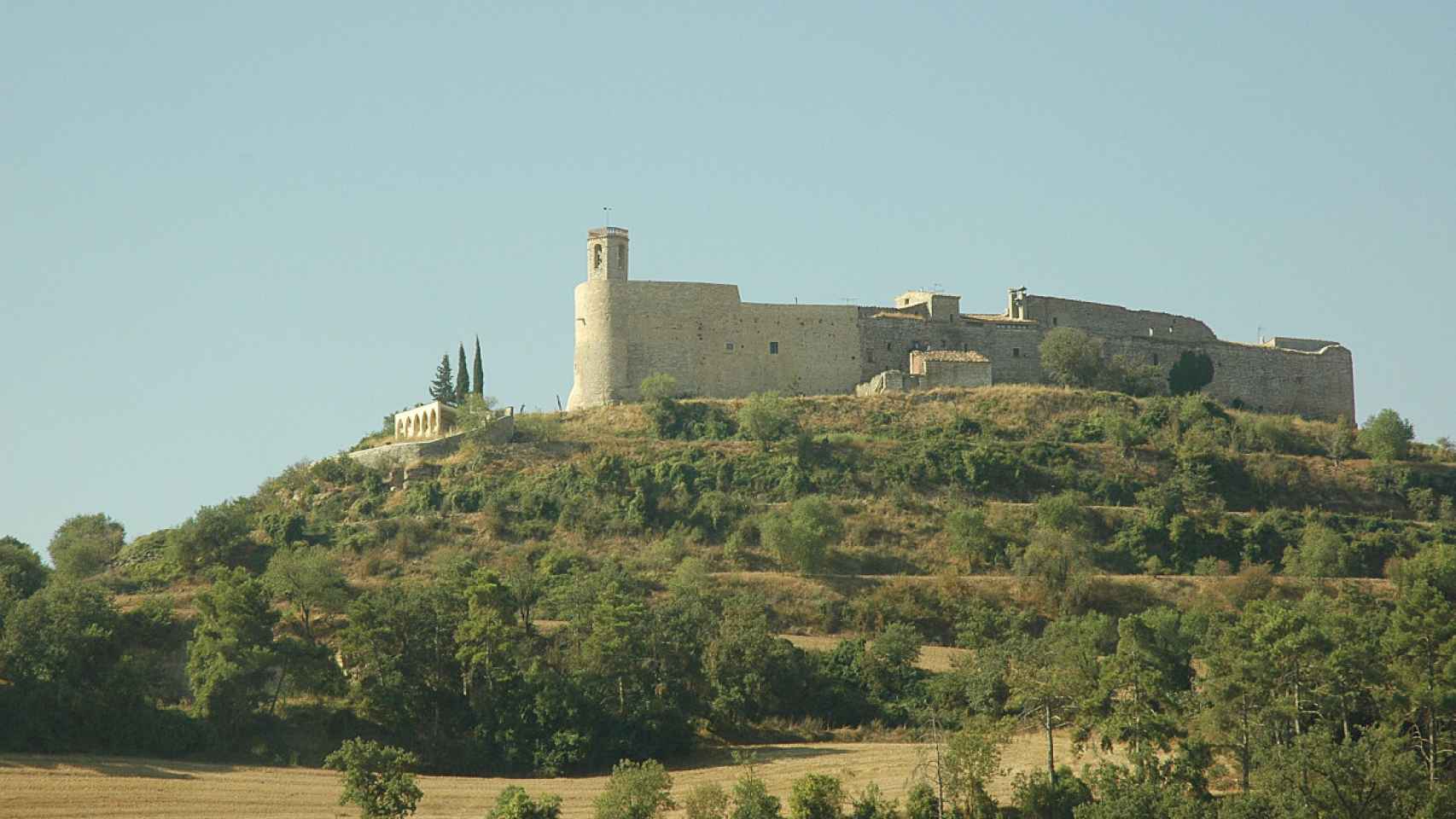 Así es el pueblo de Montfalcó Murallat, en Lleida