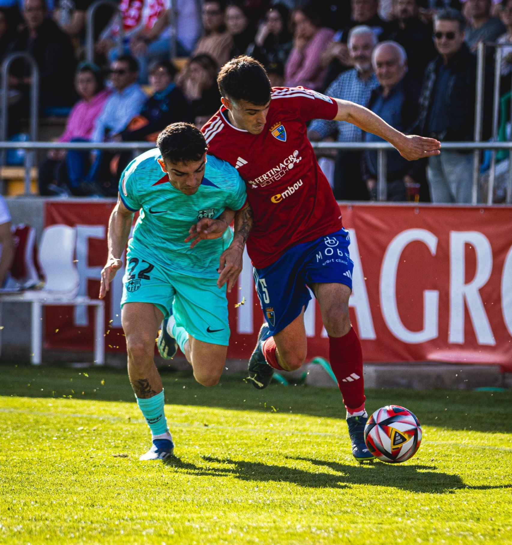 Naim García encara a un jugador del Teruel