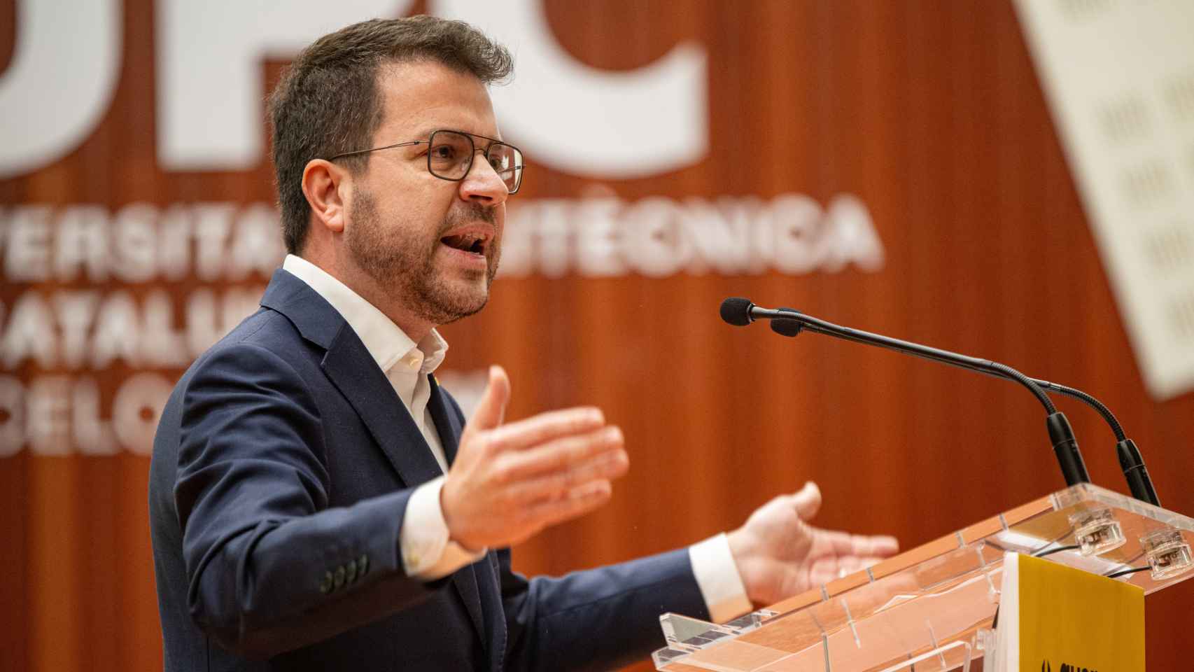 Pere Aragonès,  candidato a las elecciones del 12M, durante un acto de ERC