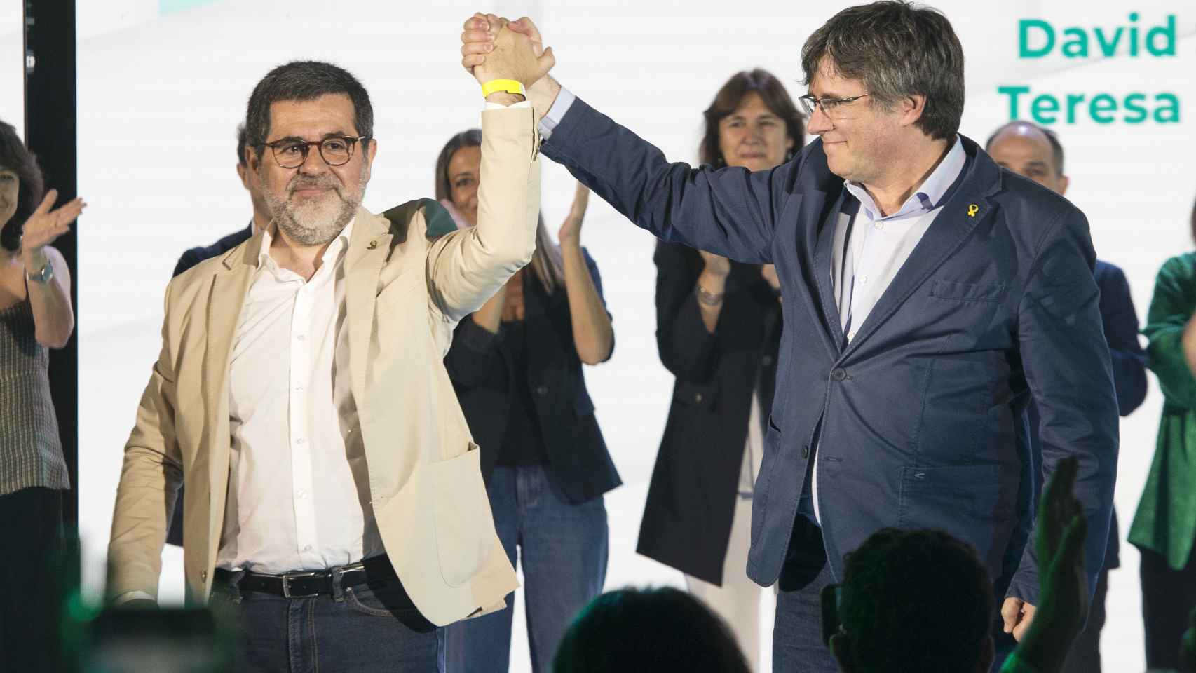 Carles Puigdemont, junto al expresidente de la ANC y expdiputado de Junts Jordi Sánchez, en un congreso del partido celebrado en Argelès
