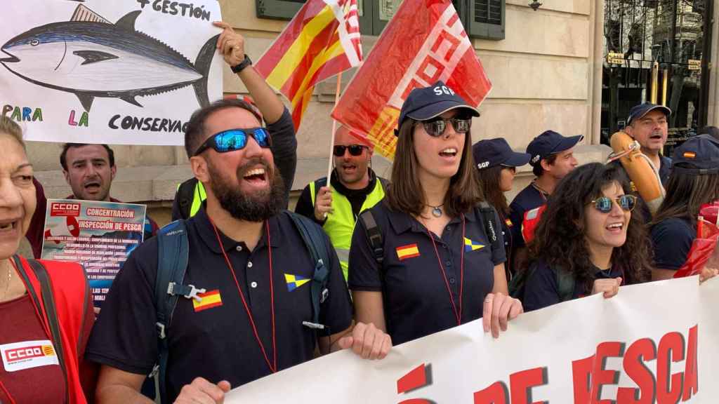 Héctor, durante la protesta de inspectores de pesca marítima en Barcelona