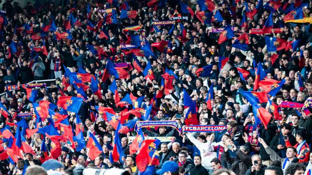 La afición del Barça llena el Estadi Olímpic