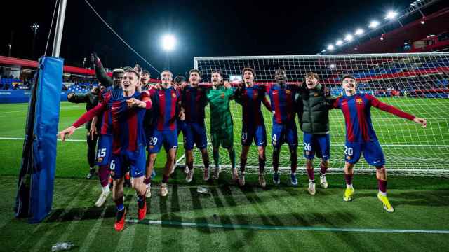 La euforia del Barça B tras golear en casa al Cultural Leonesa