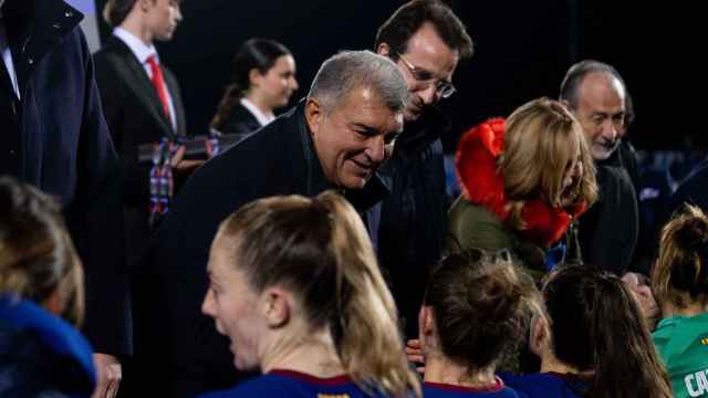 Laporta felicita a las jugadoras del Barça Femenino por el título de la Supercopa de España
