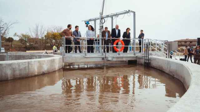 Pere Aragonès visita la nueva planta depuradora de aguas residuales de Puigpelat (Tarragona)