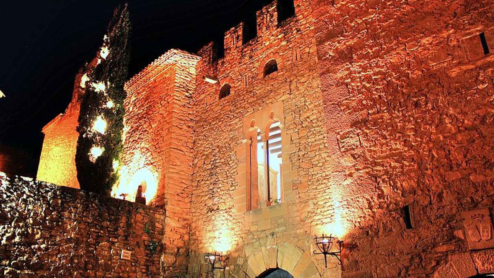 Castillo de Montsonís, por la noche