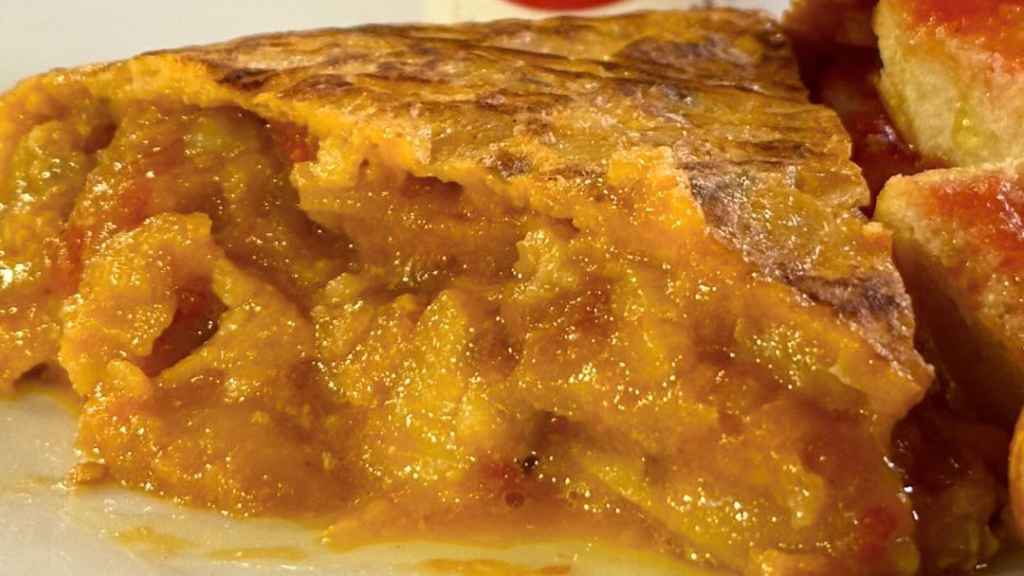 Una ración de tortilla de patatas