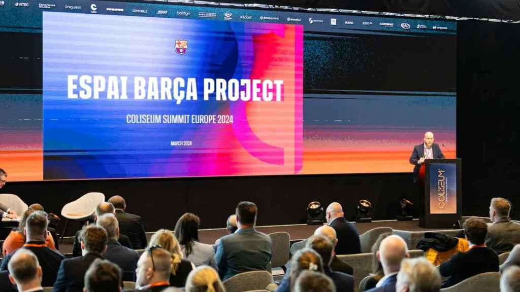 Raul Álvarez expone las bases del Espai Barça en un congreso en Londres