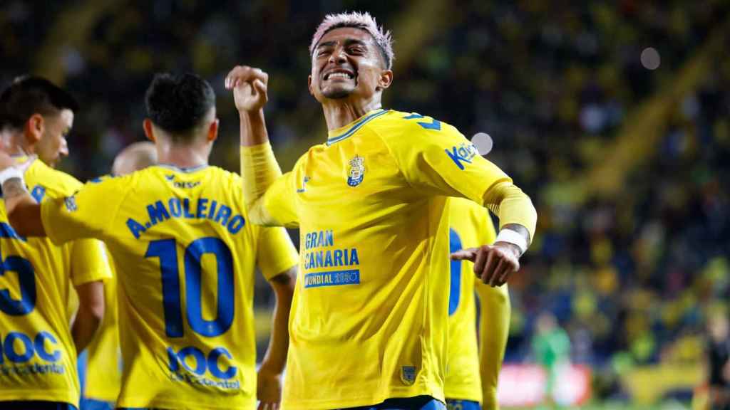 Julián Araujo celebra un gol con las Palmas