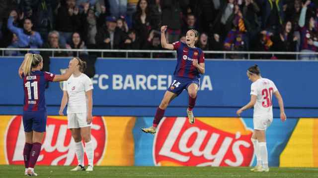 Aitana Bonmatí festeja un gol anotado en la victoria del Barça contra el Brann