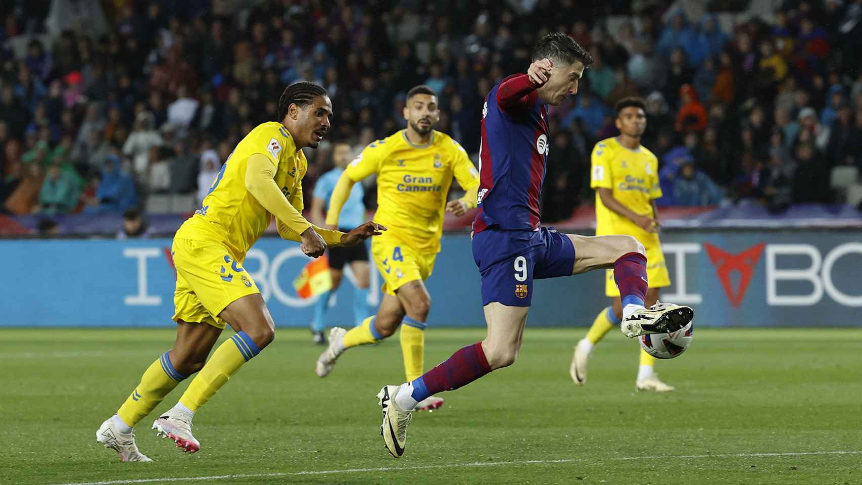 El control de balón de Robert Lewandowski contra la UD Las Palmas