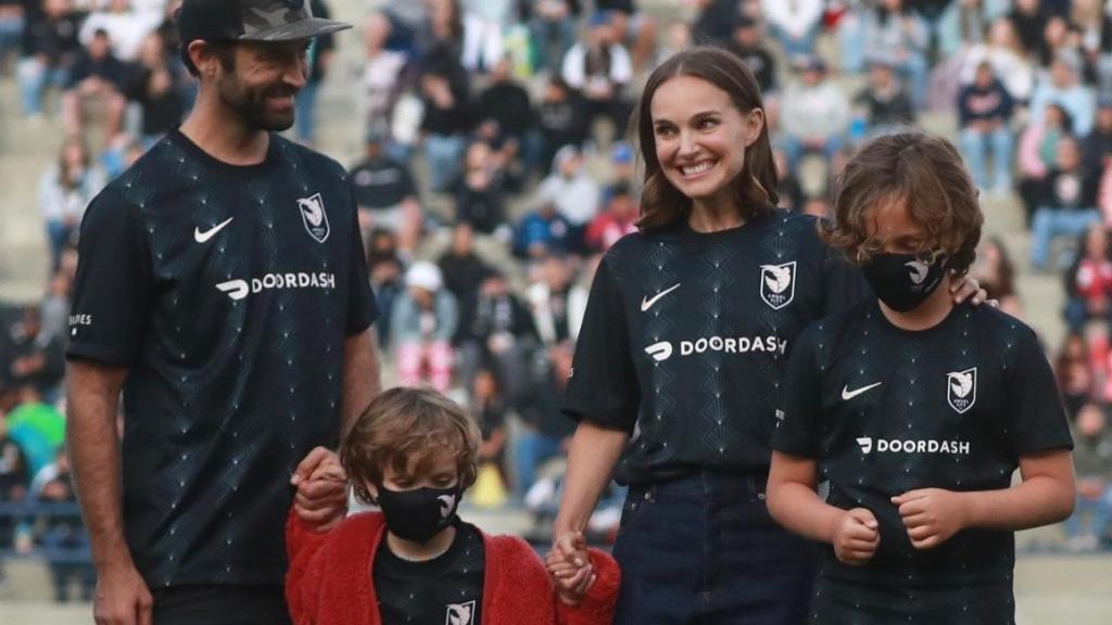 Natalie Portman, fundadora del Angel City FC, en un acto del club