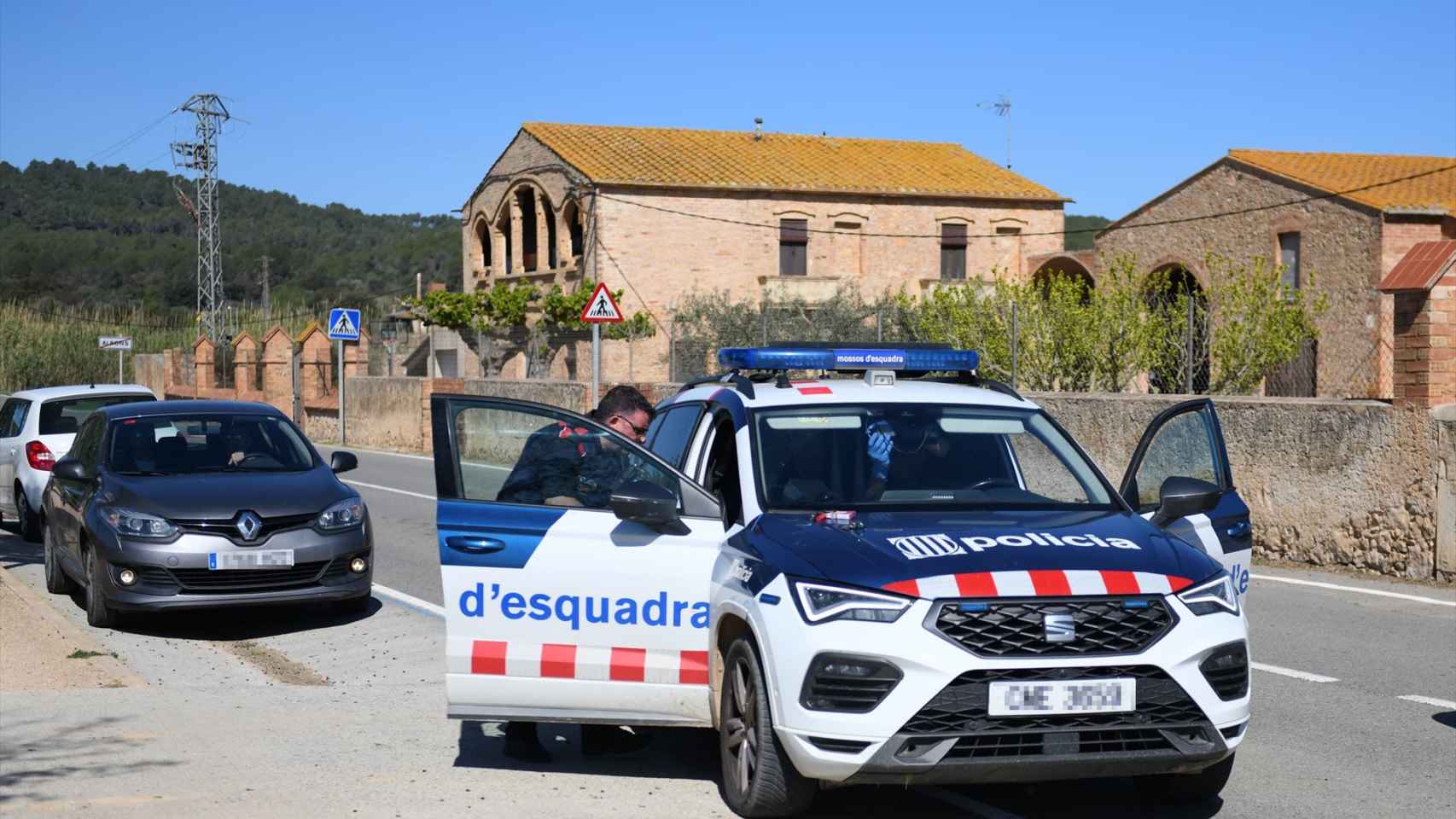 Los Mossos d'Esquadra detienen al hombre acusado de asesinar a su hijo de cinco años cuando paseaba por Albons (Girona)